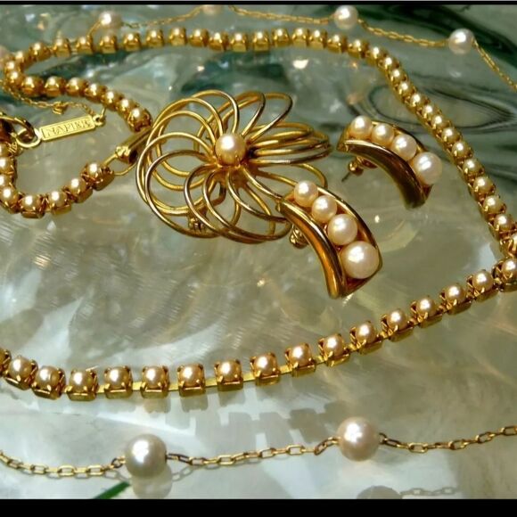 ELEGANT VINTAGE FX PEARL JEWELRY SIGNED NAPIER NECKLACE EARRINGS PIN BROOCH LOT - Picture 16 of 16